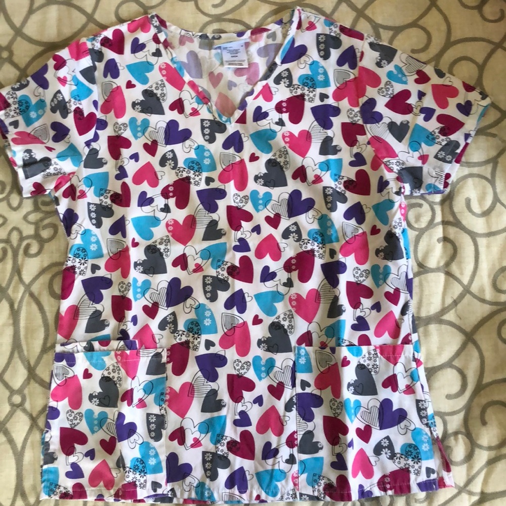 Heart scrub top